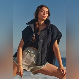 Free People Movement Scout it Out Stretch Vest Fleece Snap Button Women’s Small